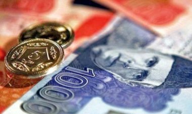 Rupee strengthens against dollar