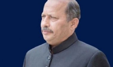 'Pakistan Embassy in Kabul arranging evacuation of 350 foreign nationals'