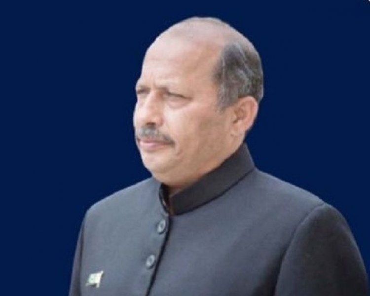 'Pakistan Embassy in Kabul arranging evacuation of 350 foreign nationals'